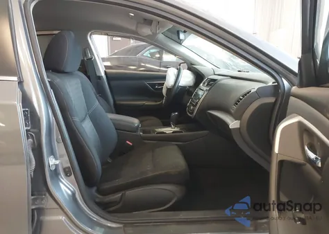 2018 Nissan Altima 2.5 Sv z USA, uszkodzony, nr VIN 1N4AL3AP6JC264113